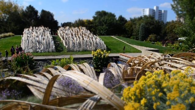 Kizuna Art at Denver Botanic Gardens смотреть онлайн