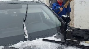 Haval Jolion, меняем заводские щётки на зимние.