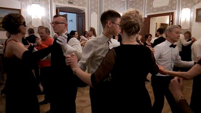 ТАНЦЫ. Лариса Папазова. НОН-СТОП！ смотреть онлайн