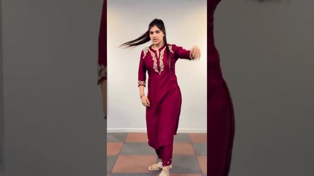 Young Girl Amazing Hot Dance At Home смотреть онлайн