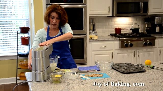 Orange & Pineapple Muffins Recipe Demonstration - Joyofbaking.com смотреть онлайн