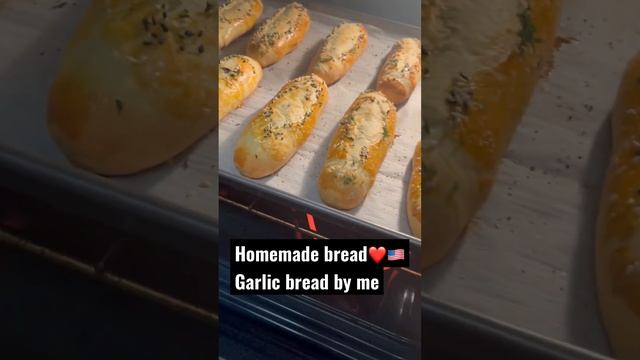 Crispy butter garlic bread very easy & delicious #bread #briyanirecipes #baking @Lucyfernanda2024 смотреть онлайн