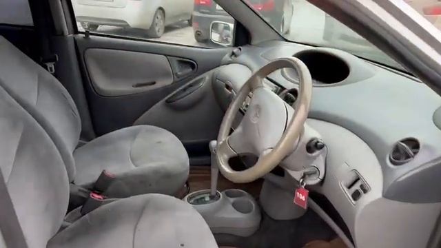 Toyota Platz, 1999
