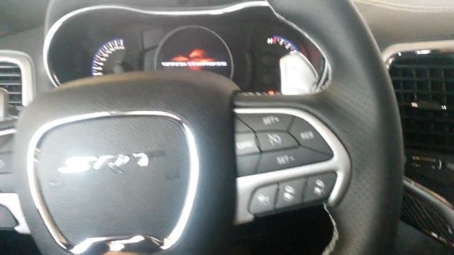 Jeep Grand Cherokee 6.4 V8 SRT Night смотреть онлайн