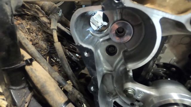 1998 - 2001 Yamaha Grizzly 600 Starter Idle Gear Assembly (Bendix gear) Repair / Replacement смотреть онлайн