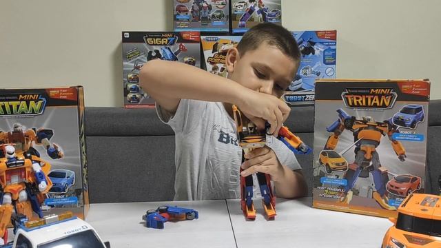 ТОБОТЫ  часть2 ТОБОТ ТРИТАН и ТОБОТ ТИТАН  ТРАНСФОРМАЦИЯ