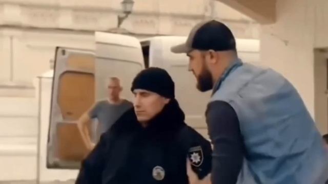 По привычке смотреть онлайн