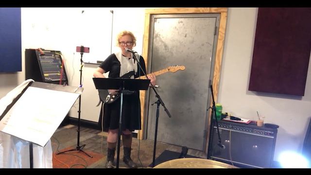 You, Me & Marie Curie смотреть онлайн