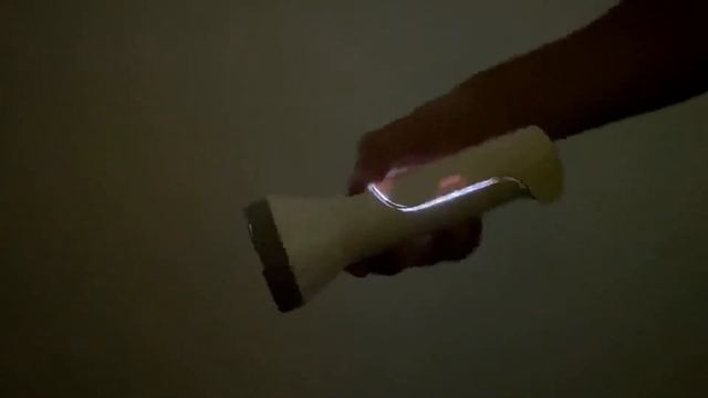 Lanterna Luminária Recarregável Led 140 Lúmens Até 8h Mor смотреть онлайн