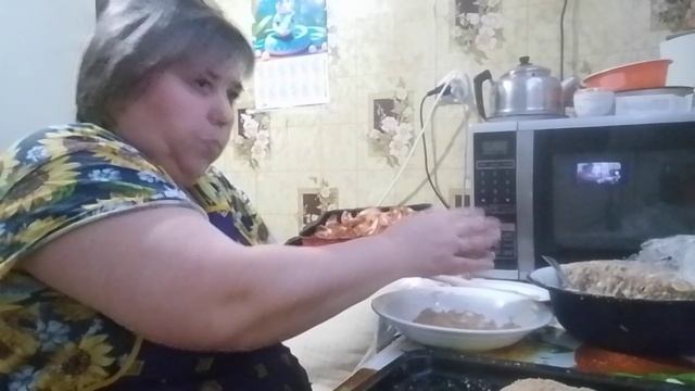 Просто котлетки, просто поболтать. смотреть онлайн