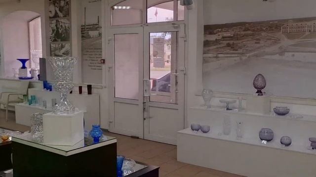 Фирменный магазин Хрусталя в городе Гусь-Хрустальный смотреть онлайн