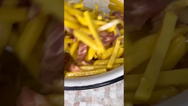 КРАБИКИ , без КРАБОВЫХ ПАЛОЧЕК!! Как можно приготовить мясо с картошкой? смотреть онлайн