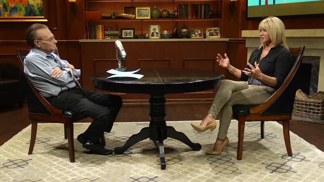 Suzanne Somers Talks to Larry King About Joyce Dewiit, Supporting Clint Eastwood, & Sexuality смотреть онлайн