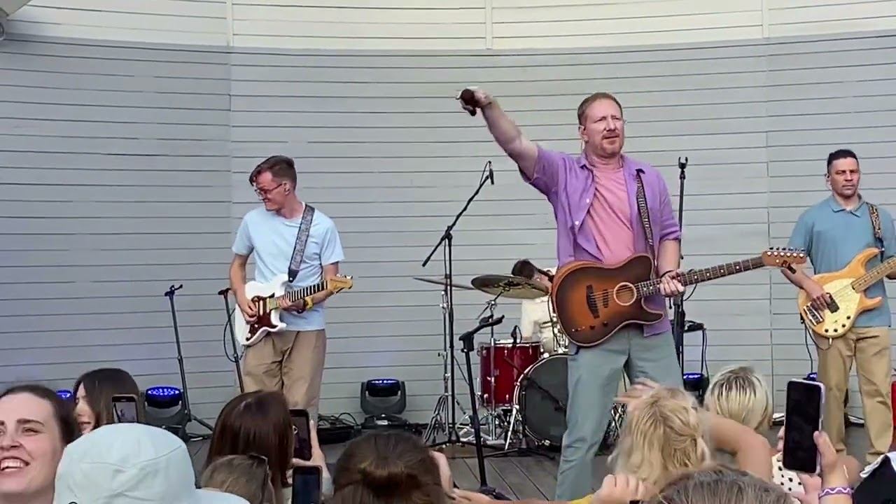 Полетели! Братья Грим. Ресницы. Концерт 13.07.2024. смотреть онлайн