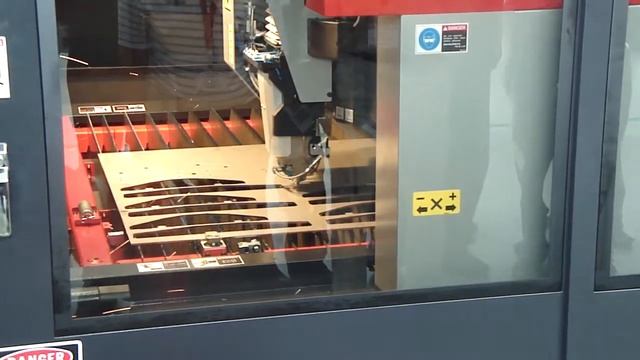 Amada FOM2RI-3015 Laser смотреть онлайн