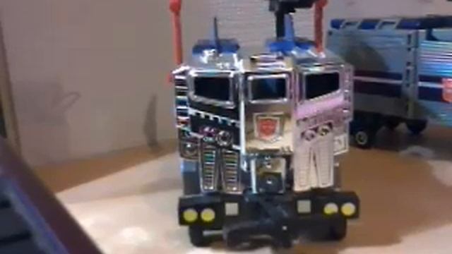 G1 OPTIMUS PRIME (POWERMASTER WITH APEX ARMOUR) смотреть онлайн