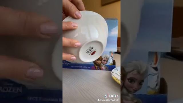 Набор посуды Холодное сердце - распаковка смотреть онлайн