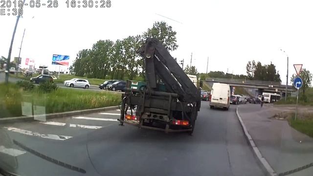 Видеорегистратор XPX ZX577 дневная съемка смотреть онлайн
