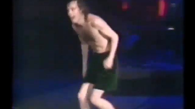 Angus Young - Stripping