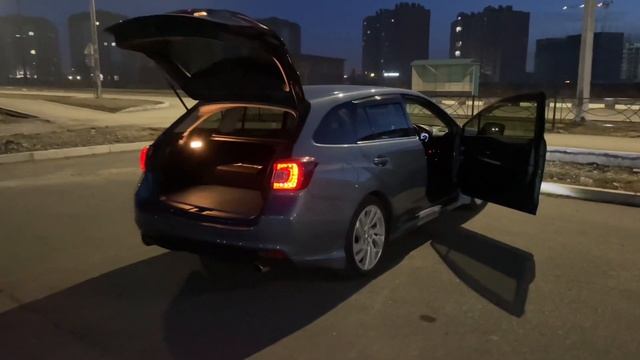 Активный сабвуфер DL Audio Barracuda 12A Flat в Subaru Levorg