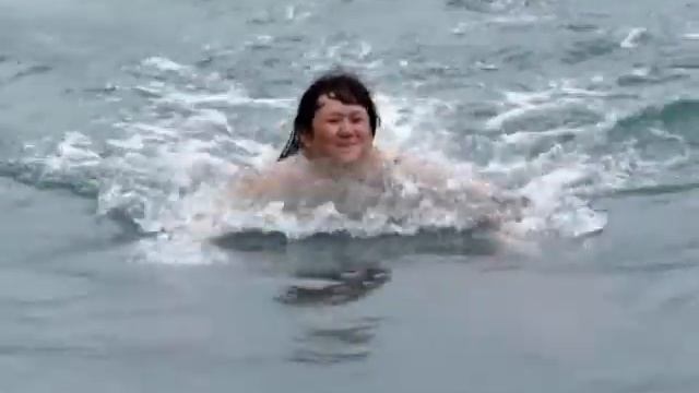 Общаемся дельфинами на Большом Утрише ! смотреть онлайн