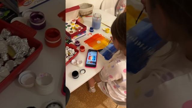 Вероника рисует по мастер классу на ютубе 🌈 рисуй с нами 🌈 смотреть онлайн