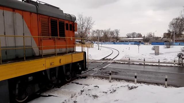 ЧМЭ3-2568 прибывает на ст. Новопролетарская