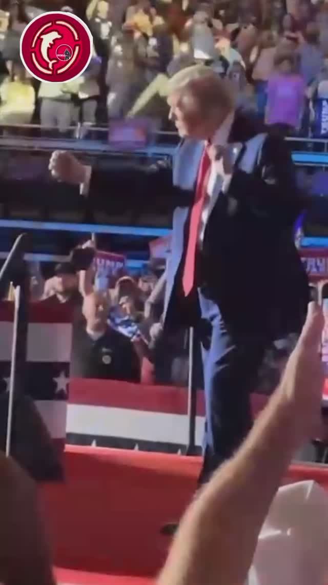 Товарищу подполковнику ФСБ ---Трампу досрочно присвоено звание полковника ФСБ!
))) смотреть онлайн