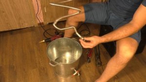 Самогонный аппарат своими руками за 1600 рублей.