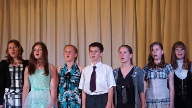 Выпускной муз.школа им. Вяльцевой Трубчевск 2013-(1 серия)начало смотреть онлайн