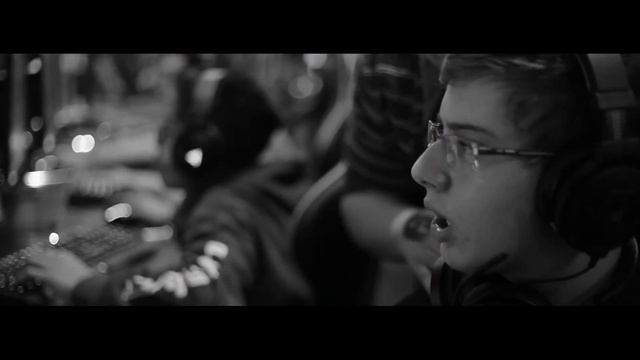 Segundo dia BGS 2015 - RAZER - смотреть онлайн