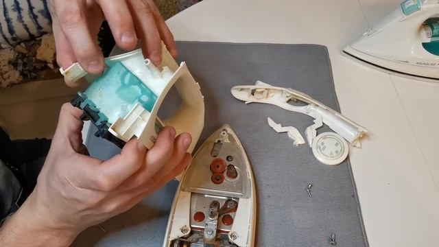 Как разобрать утюг / Разборка и ремонт утюга Tefal, Philips, Bosch