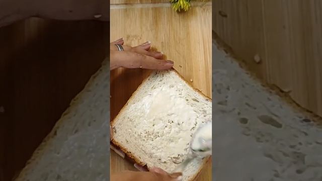 Ham & Cheese Sandwich 🍔 #ytshort #shorts #sandwich смотреть онлайн