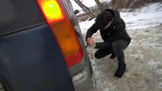МАКС ВАЩЕНКО ПРОТКНУЛ НОЖОМ КОЛЕСО В ФУРГОНЕ МАНЬЯКА.МАНЬЯК СЛЕДИТ ЗА МАКСОМ ВАЩЕНКО смотреть онлайн