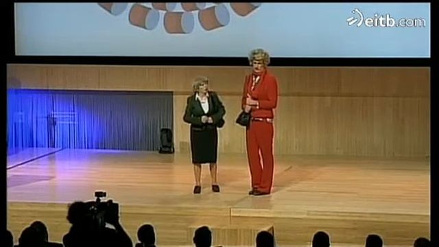 Gala 30 años: Las atsuak resuelven dudas económicas con Patxi López смотреть онлайн