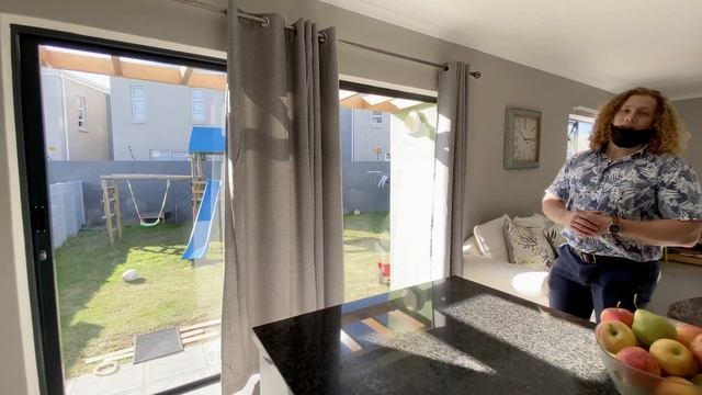 Stunning 3 Bedroom, 3 Bathroom Double Story Home, Zarina, Burgundy Estate смотреть онлайн