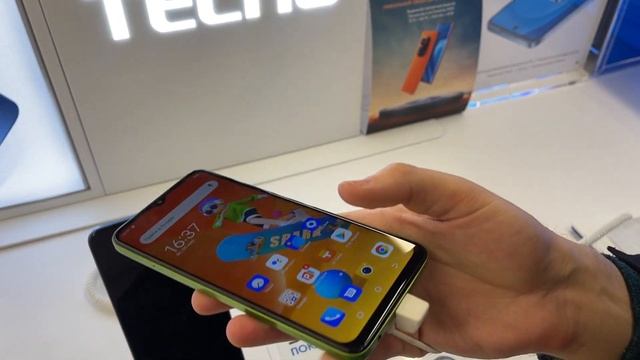 Быстрый обзор Tecno Spark 9 Pro - бюджетный симпатичный телефон смотреть онлайн