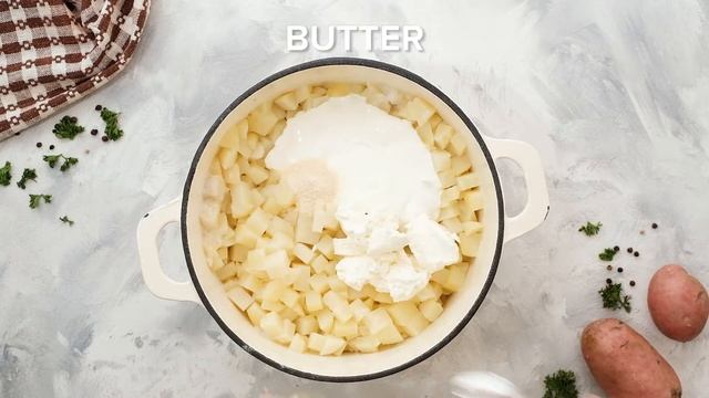 How to Make Make Ahead Mashed Potatoes! 🥔 смотреть онлайн
