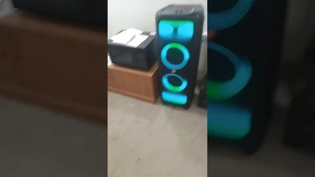 обзор на колонку JBL partybox 1000 смотреть онлайн