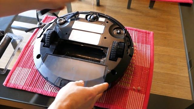 Deebot N79S Robot Vacuum Cleaner - Brush & Wheel Cleaning & Maintenance Tutorial - How-To Guide смотреть онлайн