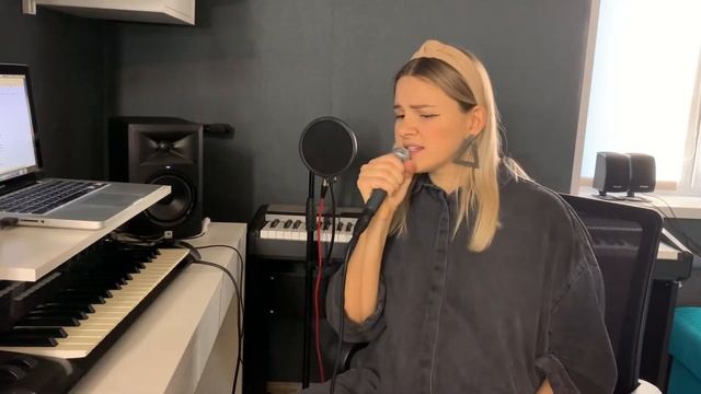 Полина Кобец - Summertime смотреть онлайн