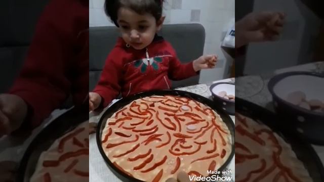 Афина готовит пиццу)) смотреть онлайн