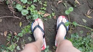 Тяжело выбираться из вязкой грязи