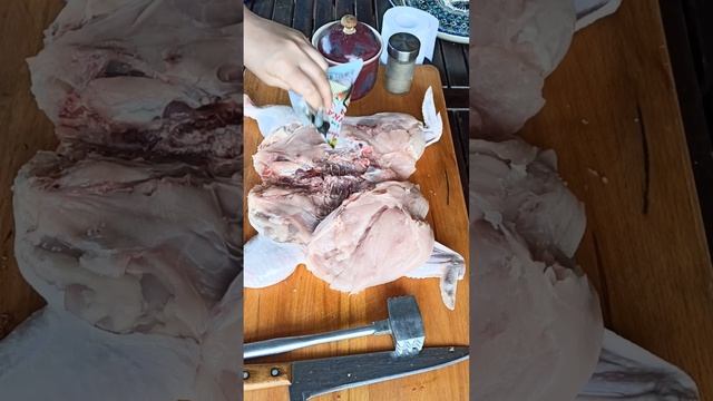 Дачные выходные и мариную курицу для приготовления на мангале 👍 смотреть онлайн