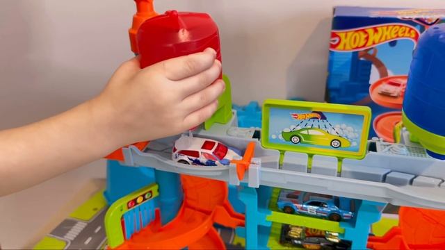Автомойка Hot Wheels распаковка машины Hot Wheels меняющие цвет от воды