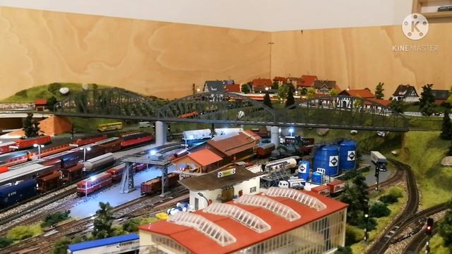 Spur Z digital - unterwegs am Landhandel und Claas Mähdrescher von NoBa-Modelle смотреть онлайн