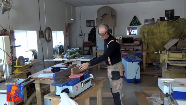 Фуговальный станок BELMASH J150/730A. Мал да удал! Острожка длинной доски на маленьком фуганке.