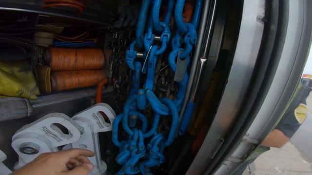 FINALLY HERE! Full walk around/tour of Hulk (2020 50ton rotator) смотреть онлайн