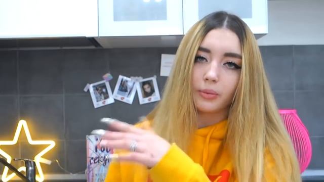 ПЕРЕПИСКА С ИЗВРАЩЕНЦЕМ Аня Портер смотреть онлайн