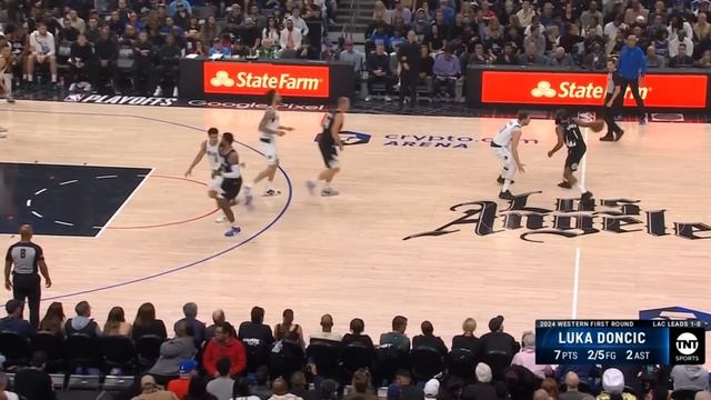 The Key To A Mavs Win Isn't What You Expected... смотреть онлайн